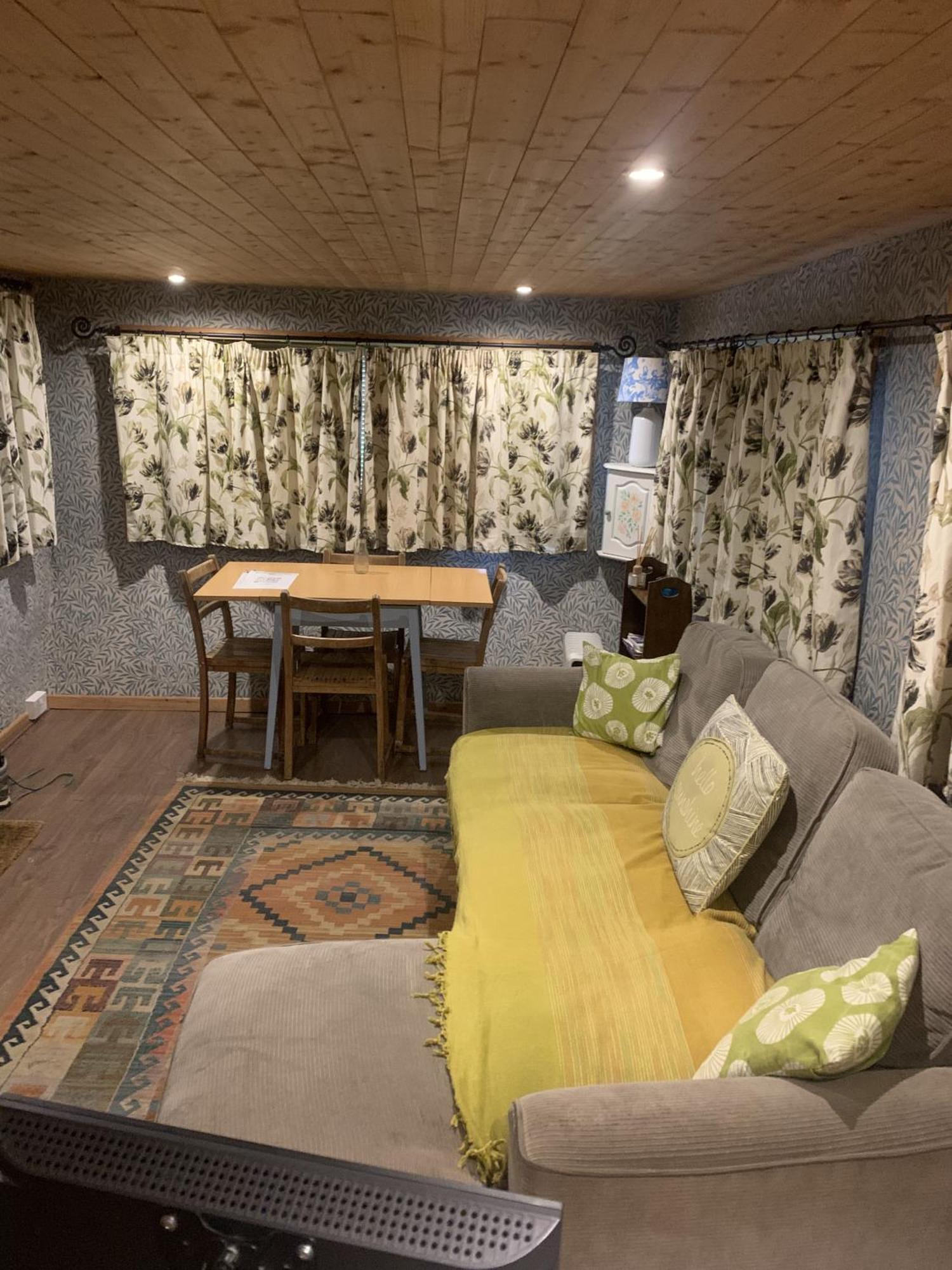 Ceridwen Glamping, Double Decker Bus And Yurts Hotel Llandysul Exterior foto