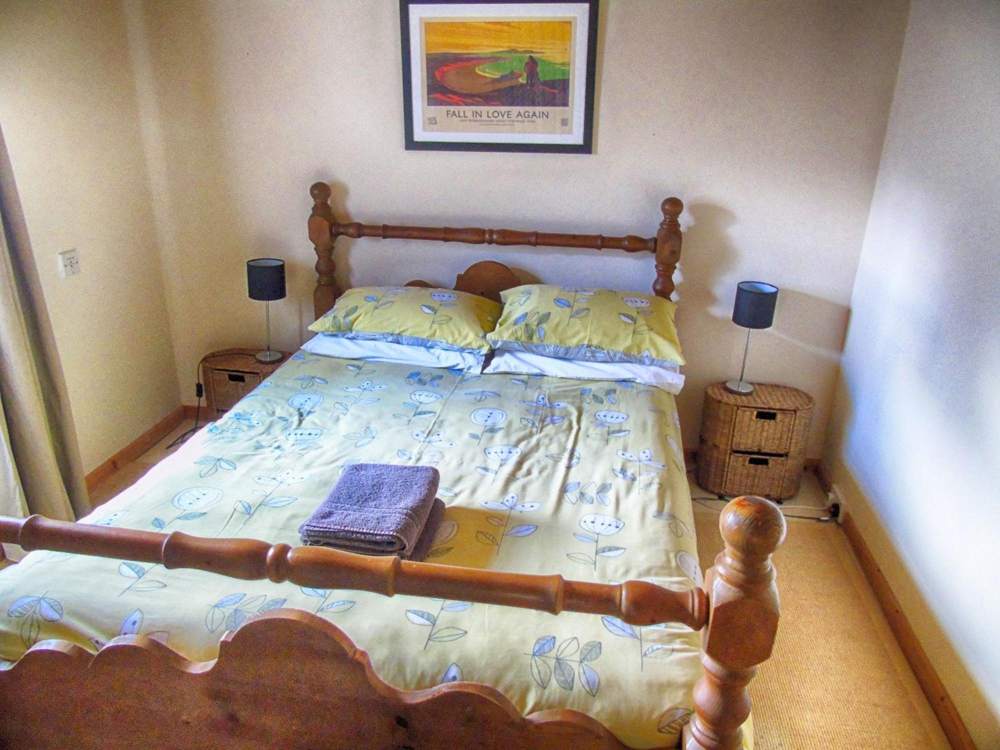 Ceridwen Glamping, Double Decker Bus And Yurts Hotel Llandysul Exterior foto