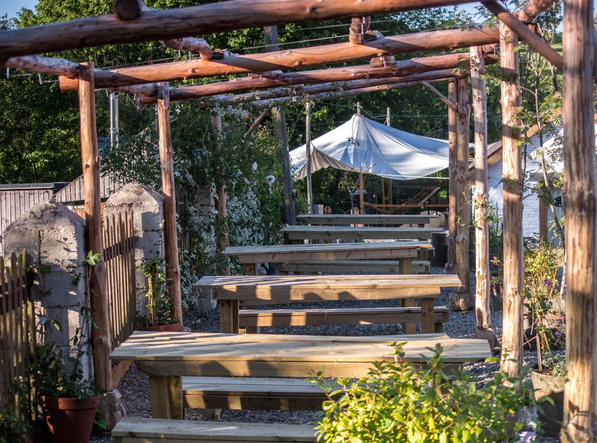 Ceridwen Glamping, Double Decker Bus And Yurts Hotel Llandysul Exterior foto